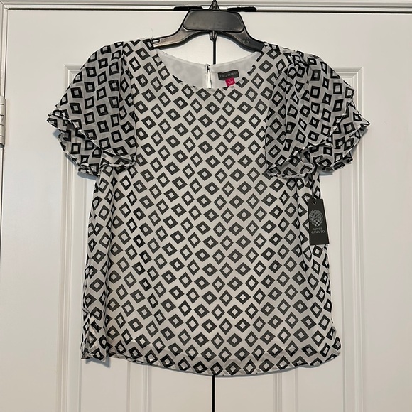 VINCE CAMUTO GEOMETRIC PRINT FLUTTER SLEEVE BLOUSE Small‎ - Picture 2 of 6